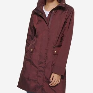 Cole Haan Packable Hooded Water Resistant Raincoat In Burgundy/Eggplant
